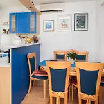 Comfortable And Fully Furbished Karolina In The Center Апартаменты *