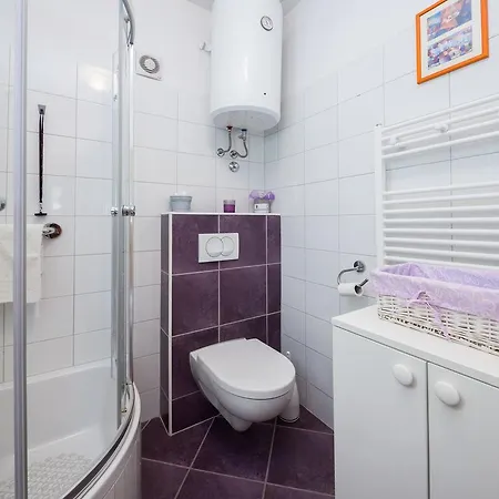 Karolina Apartament *