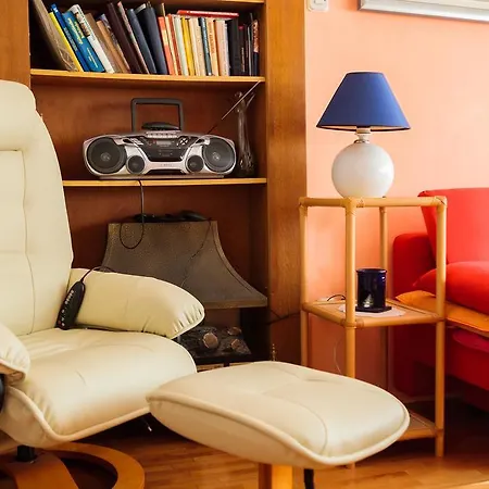 Comfortable And Fully Furbished Karolina In The Center Split