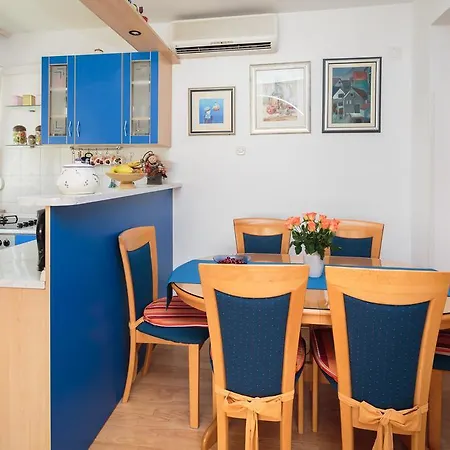 Karolina Apartament *