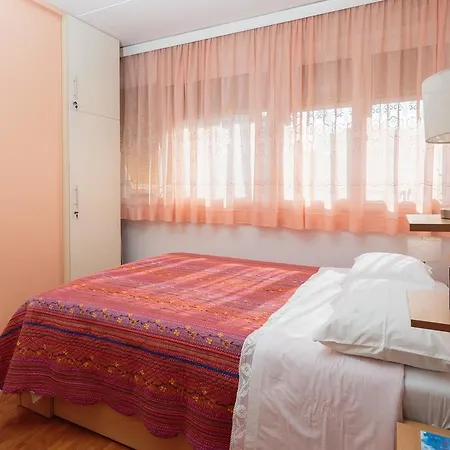 Comfortable And Fully Furbished Karolina In The Center * スプリト